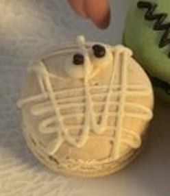 Mummy Macaron
