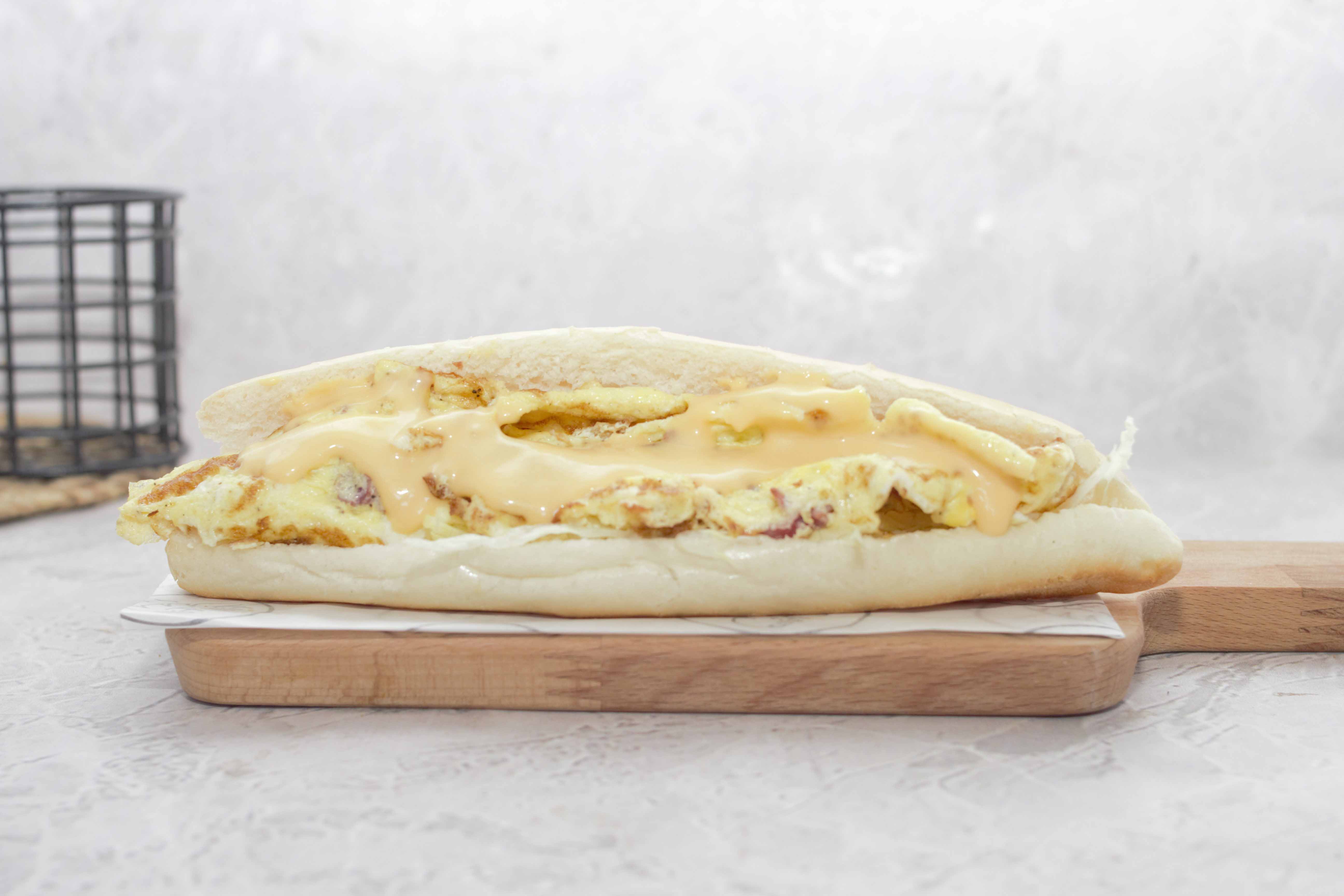 Omelet with Cheese