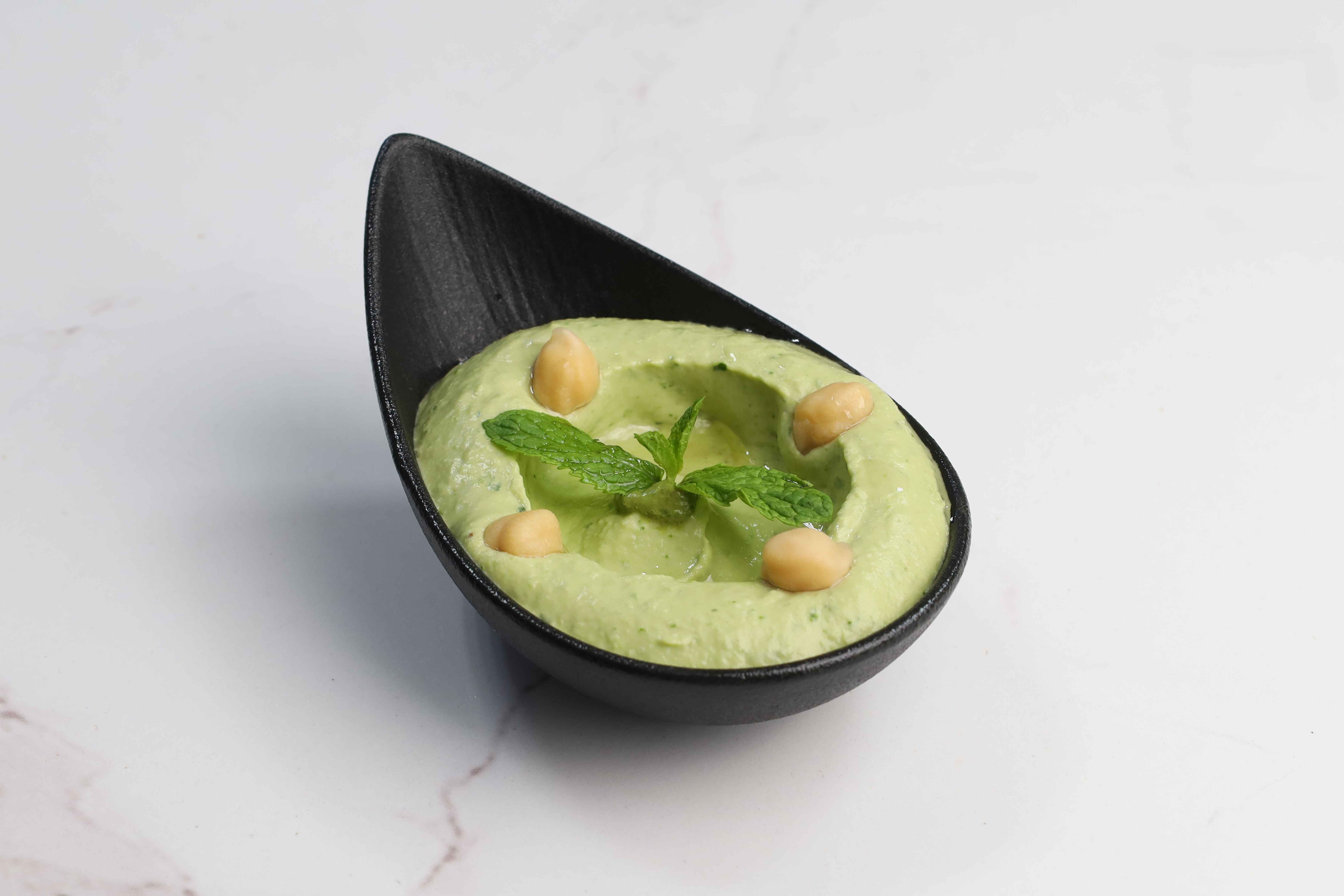 Pesto Hummus