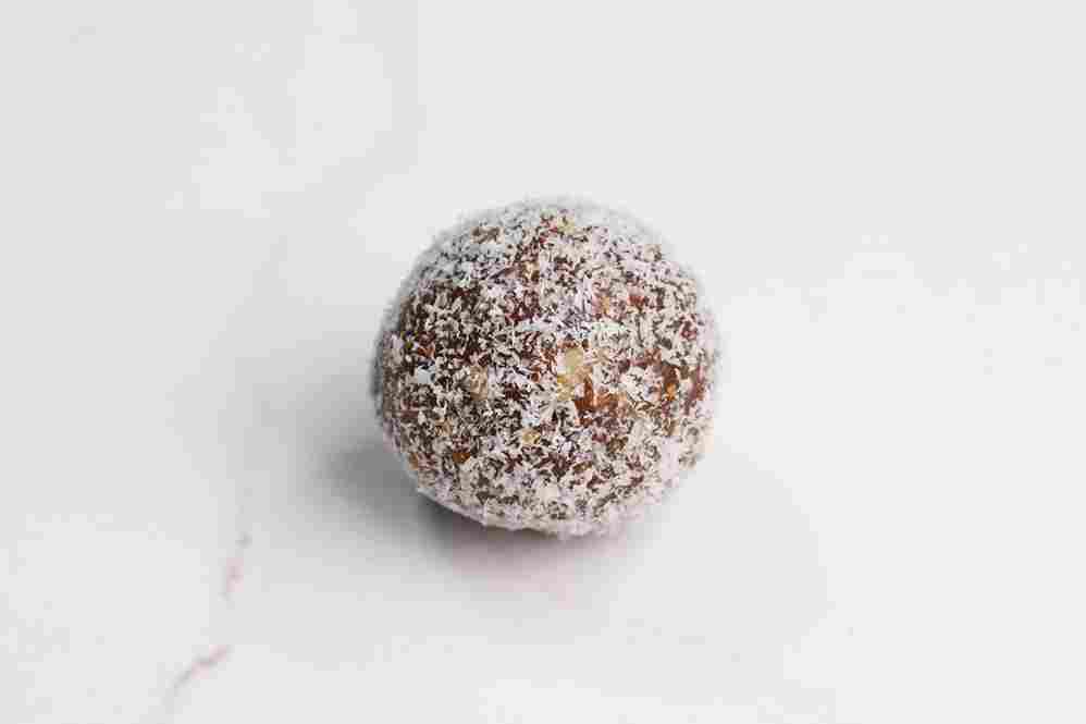 Coconut Fig Balls